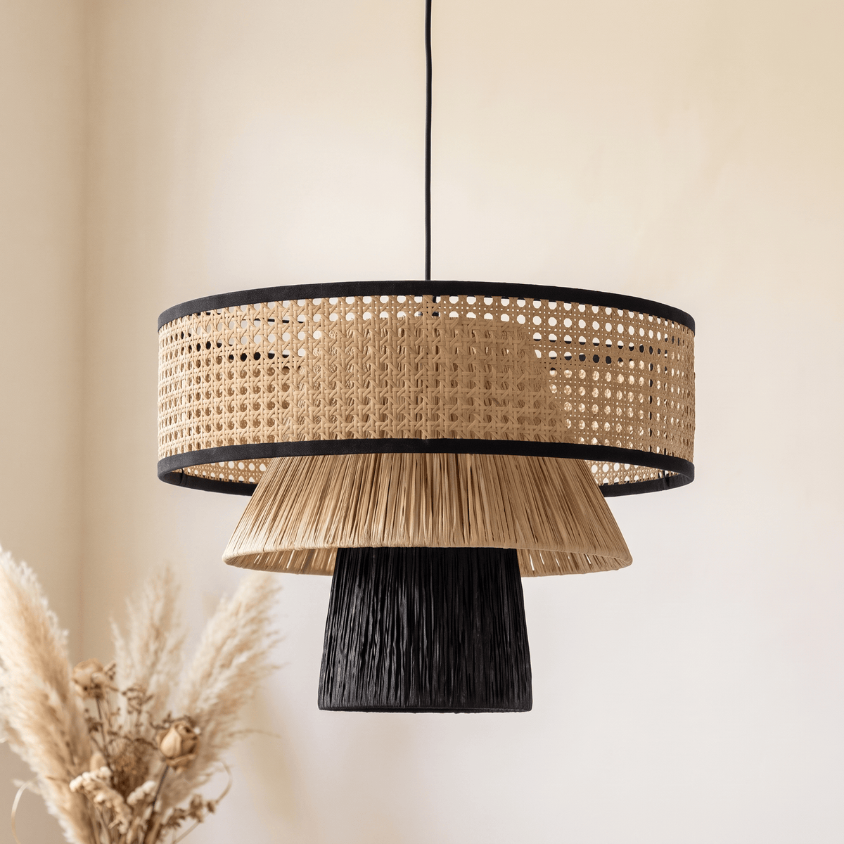 Grande Suspension en Rotin Noir Champignon Architecturale