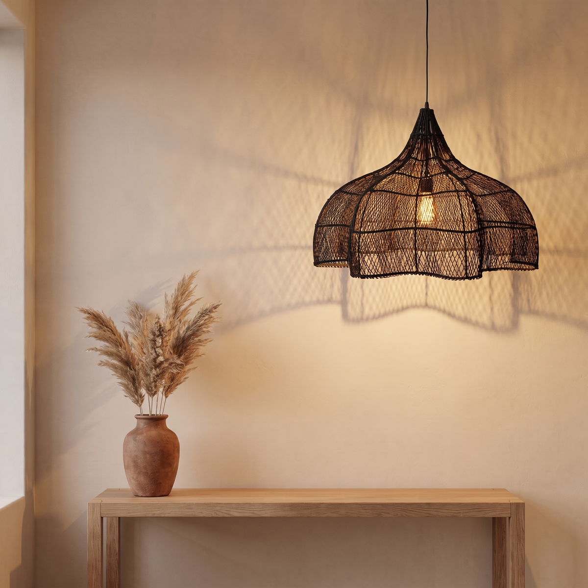 Suspension en Rotin Tulipe Noir