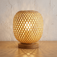 Lampe à Poser Bambou Ovoïde Tressée avec Base Bois