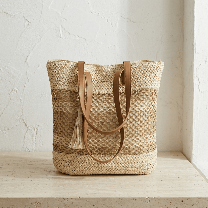 Sac Cabas Rotin Ajouré avec Pompon