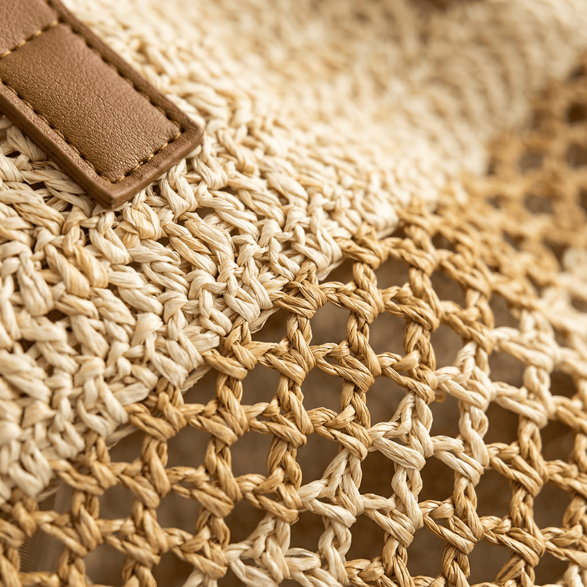 Sac Cabas Rotin Ajouré avec Pompon