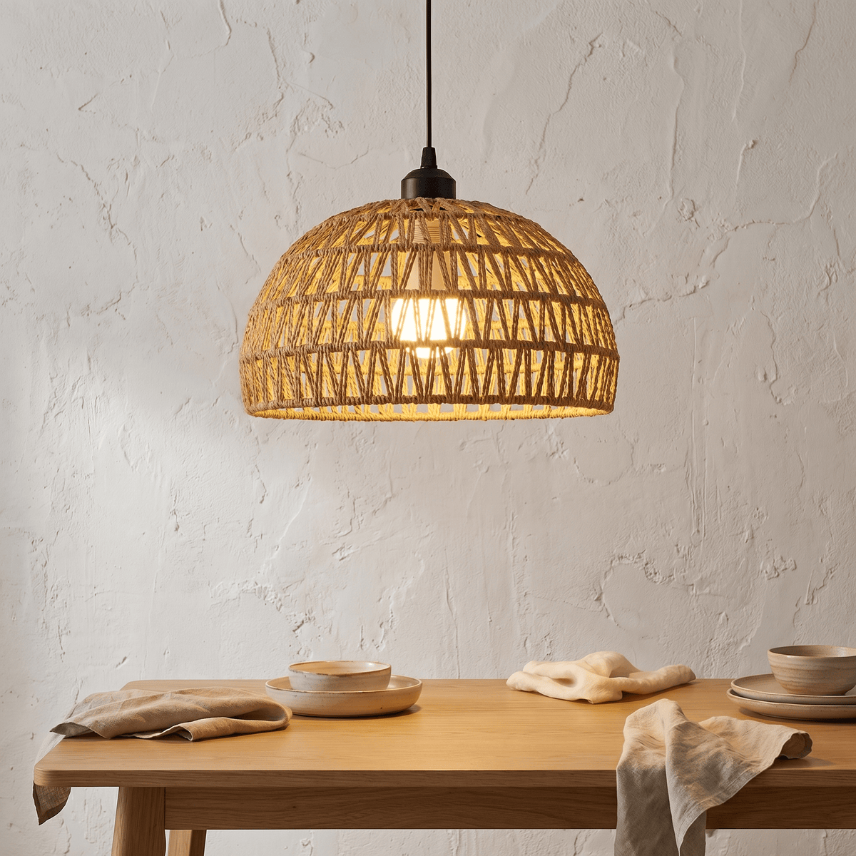 Suspension en Rotin Beige Demi-Sphère Ajourée
