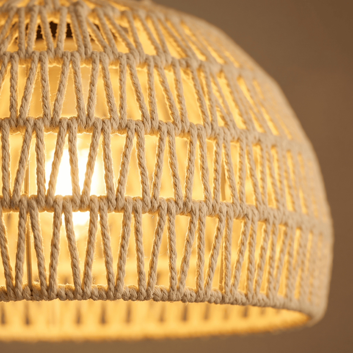 Suspension en Rotin Blanc Demi-Sphère Ajourée
