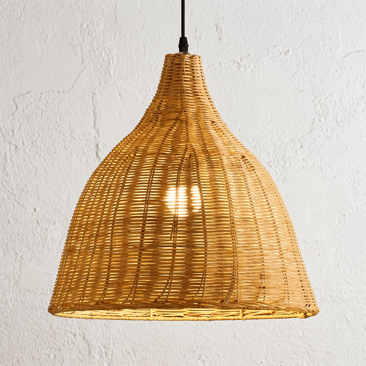 Suspension en Rotin Cloche pour Cuisine