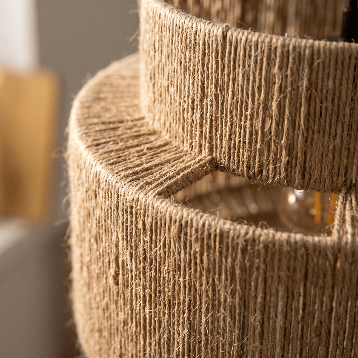 Suspension en Rotin Cylindrique Multi-Niveaux