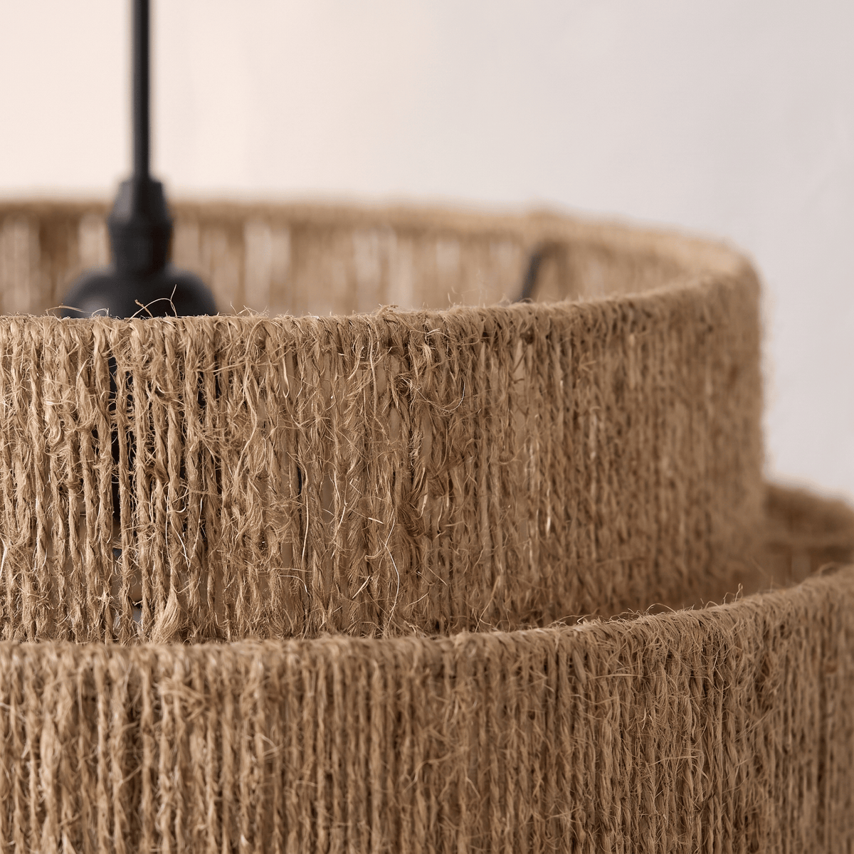 Suspension en Rotin Cylindrique Multi-Niveaux