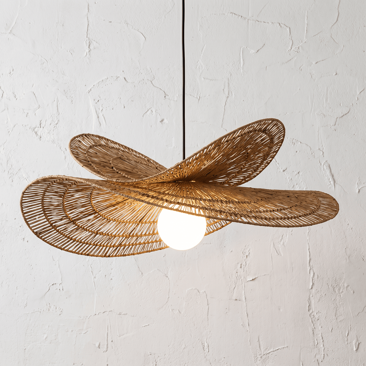 Suspension en Rotin Double Vague Sculptural