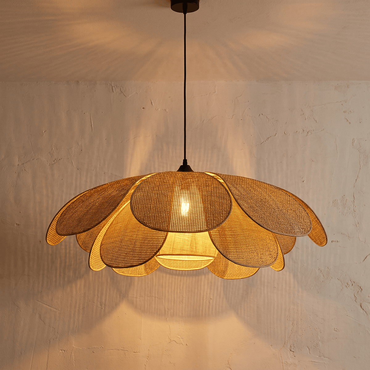 Suspension en Rotin Fleur