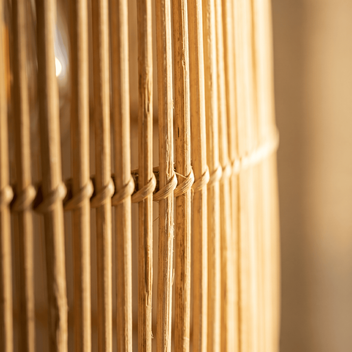Suspension en Rotin Lanterne Verticale