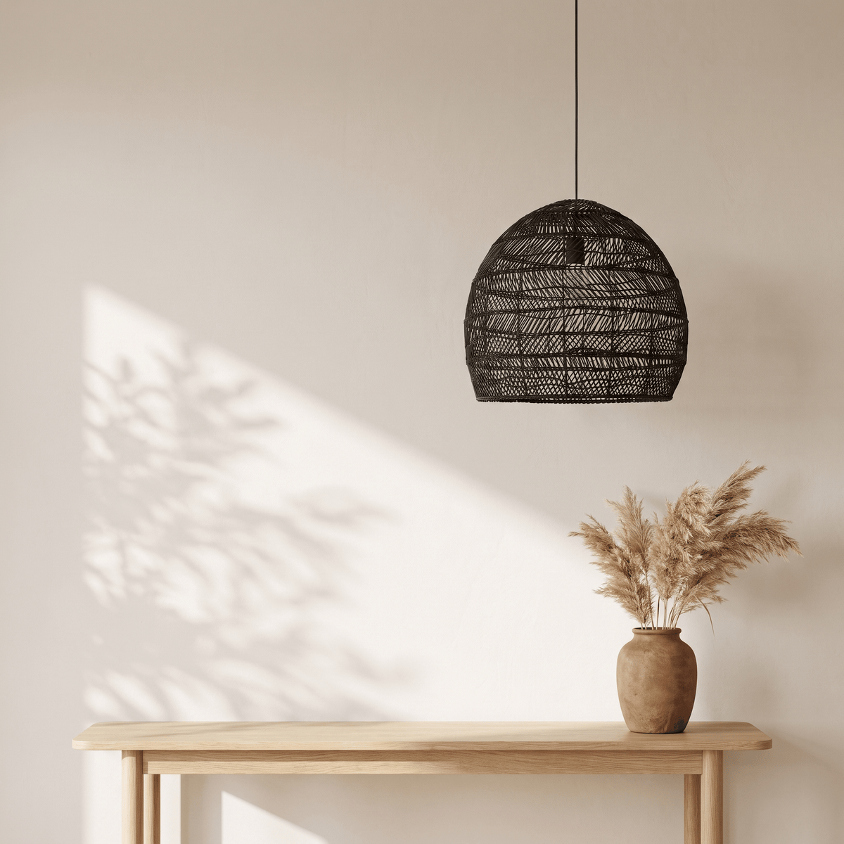 Suspension en Rotin Noir Cloche