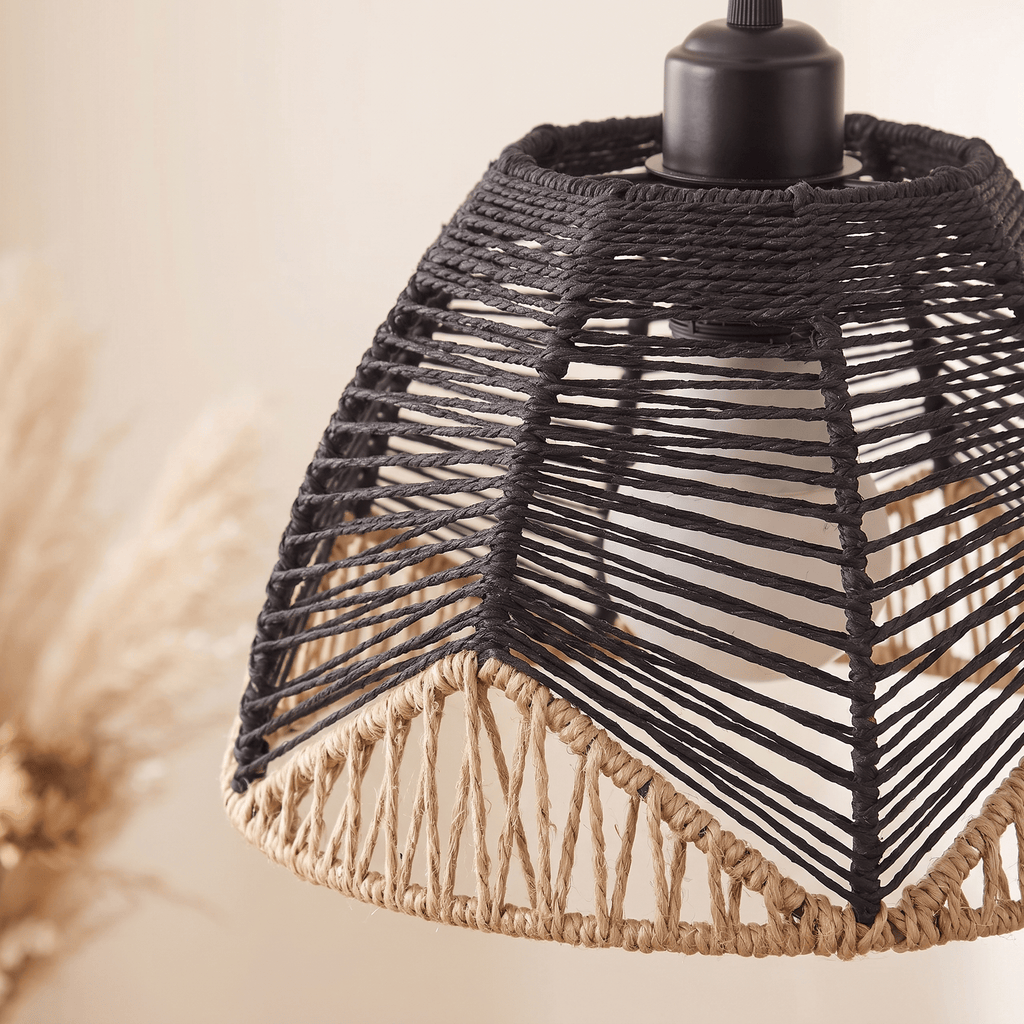 Suspension en Rotin Noir et Beige Cloche Évasée Organique