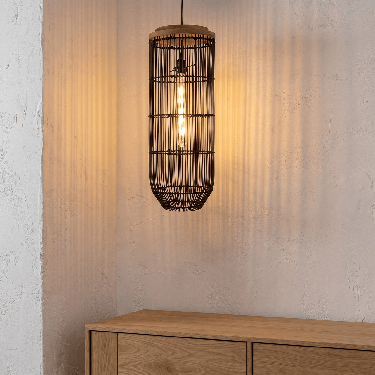 Suspension en Rotin Noir Lanterne Verticale