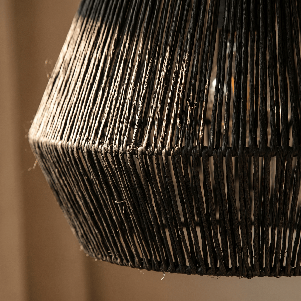Suspension en Rotin Noir Petite Cloche