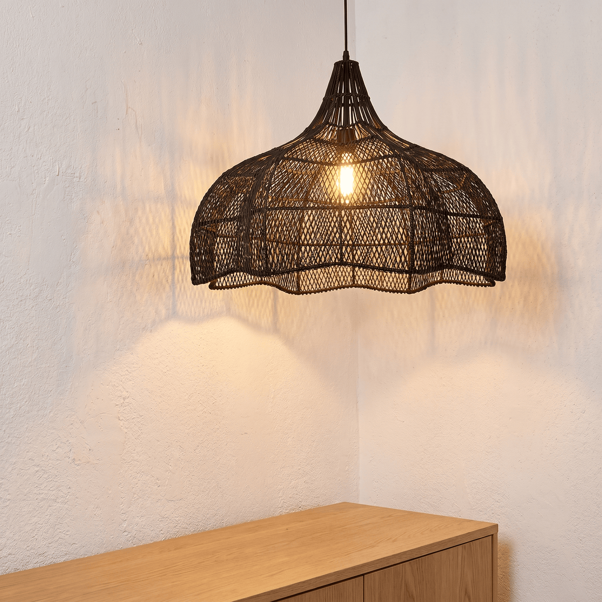 Suspension en Rotin Tulipe Noir