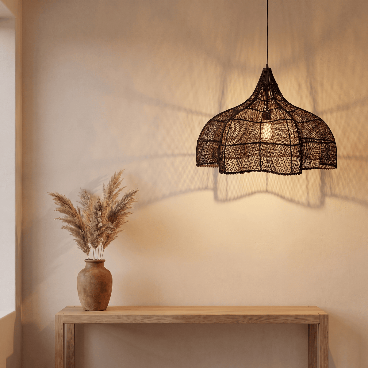 Suspension en Rotin Tulipe Noir