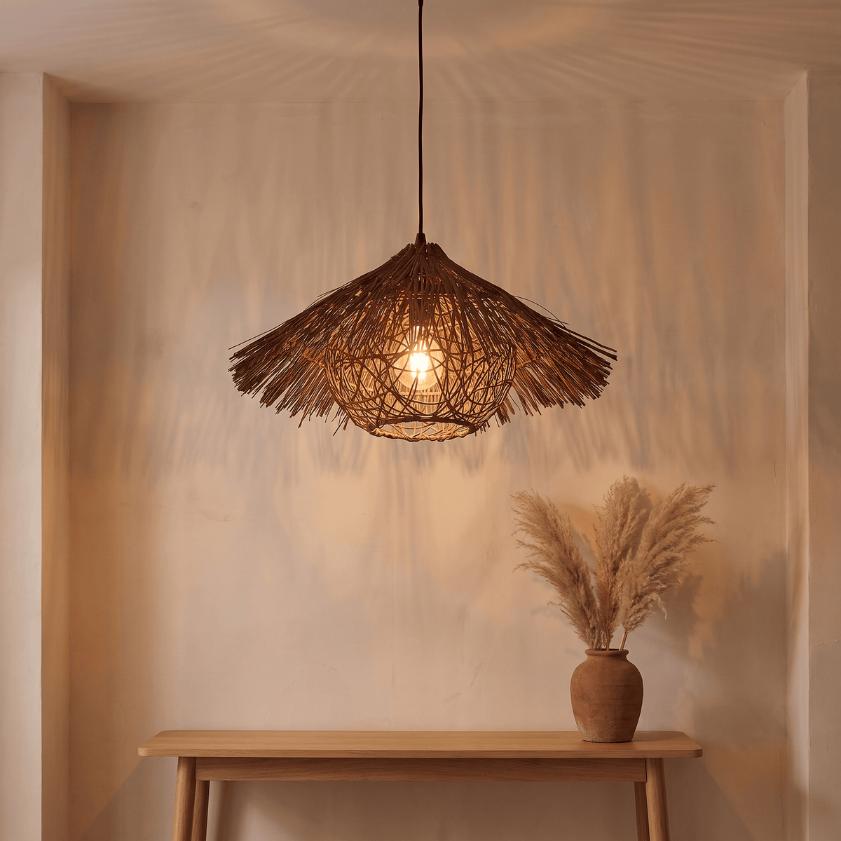 Suspension Rotin Noir Capeline Sauvage